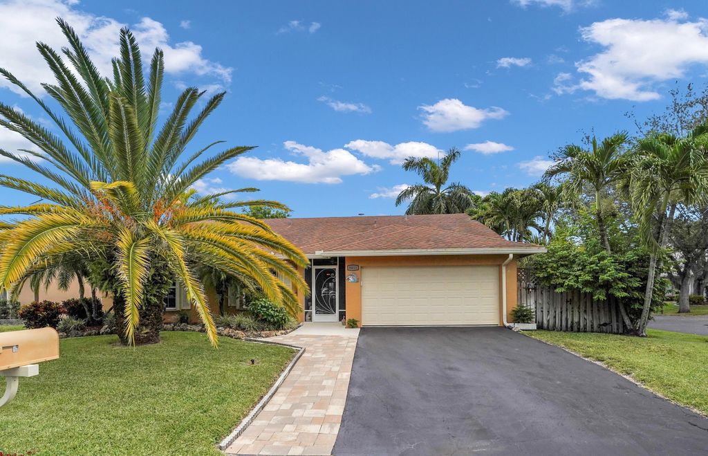 9811 NW 53rd Court, Coral Springs, FL 33076