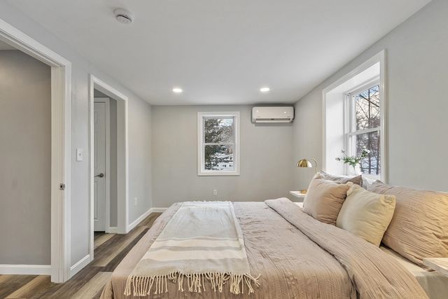 40 Grove Avenue, Salem, NH 03079