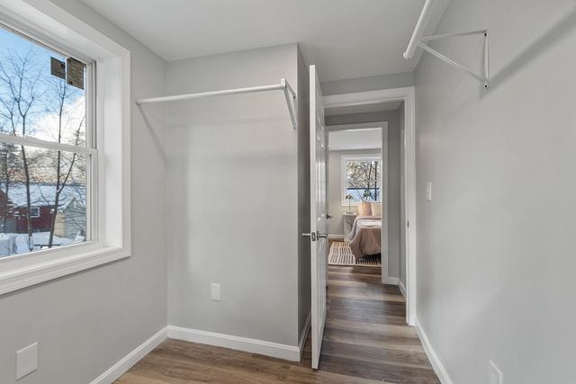 40 Grove Avenue, Salem, NH 03079