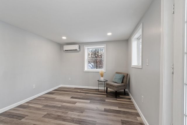 40 Grove Avenue, Salem, NH 03079