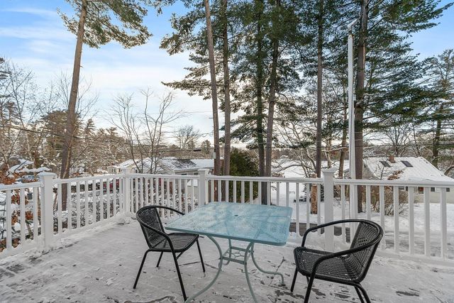 40 Grove Avenue, Salem, NH 03079