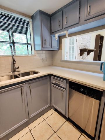 3506 Speedway ST 301, Austin, TX 78705