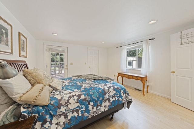 14590 Mountain View Loop, Sisters, OR 97759