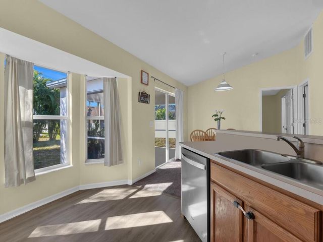 2120 SW 28TH TERRACE, Cape Coral, FL 33914