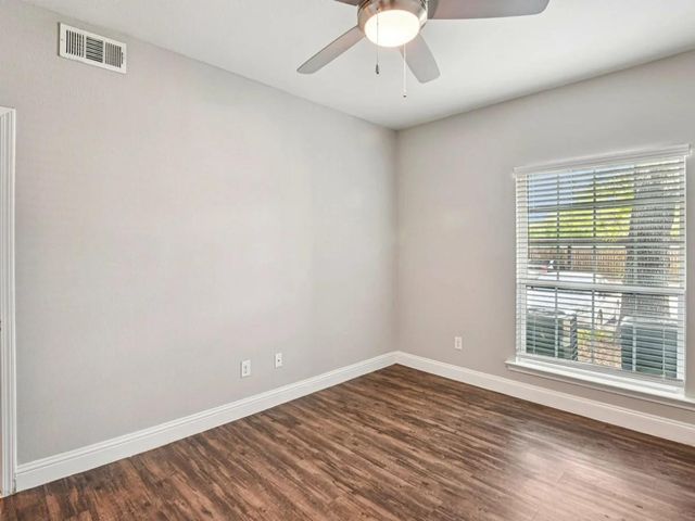 4211 Clay Hill Drive 1214, Houston, TX 77084