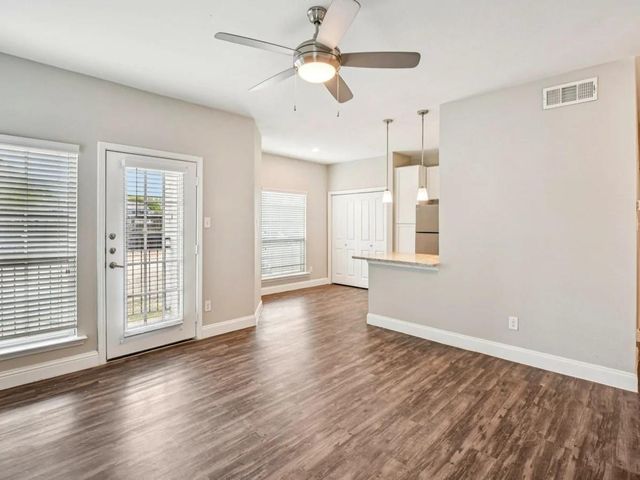 4211 Clay Hill Drive 1214, Houston, TX 77084