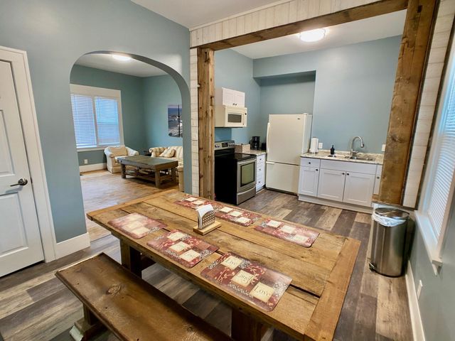 512 Harriet Lane, Albert Lea, MN 56007