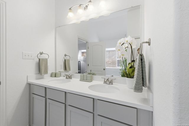 117 DOVETAIL ST, Boerne, TX 78006