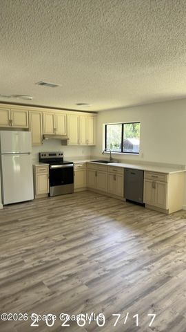 1418 Paley Circle SE, Palm Bay, FL 32909