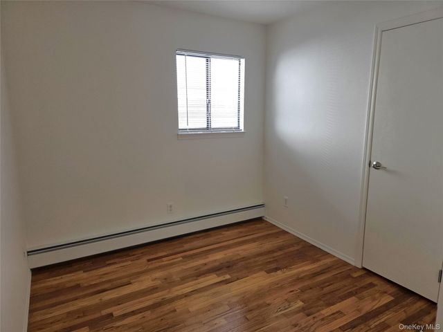 74 Ashwood Road 1st Fl., Port Washington, NY 11050