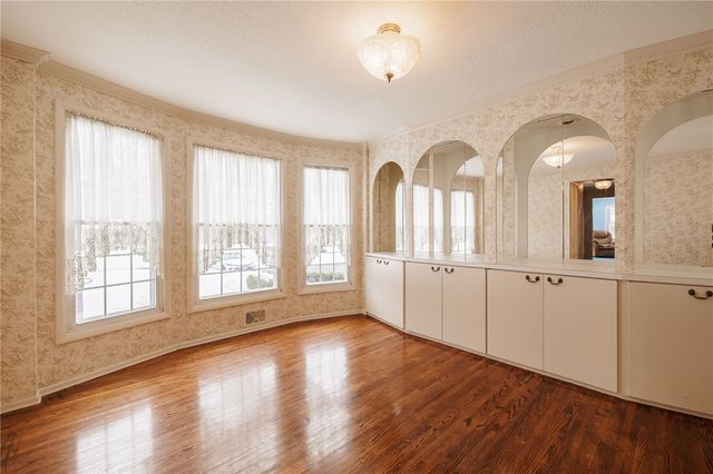 190 Courtly Circle, Greece, NY 14615