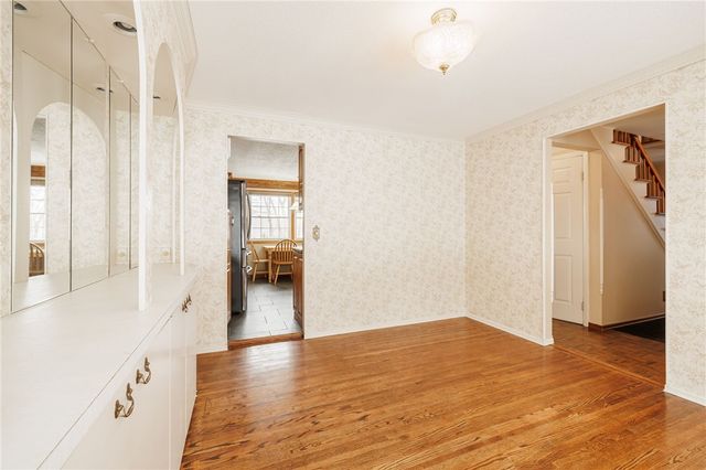 190 Courtly Circle, Greece, NY 14615