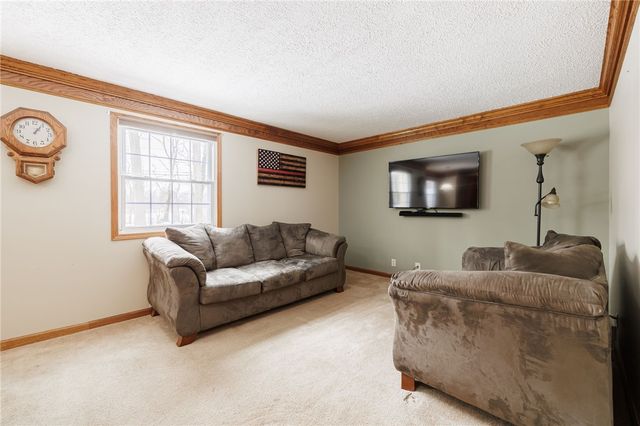 190 Courtly Circle, Greece, NY 14615