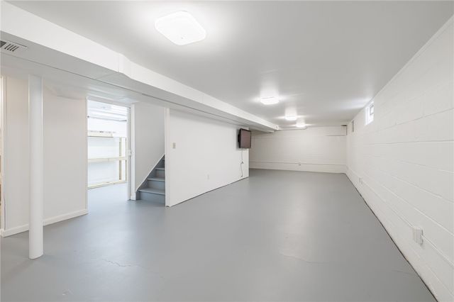 190 Courtly Circle, Greece, NY 14615