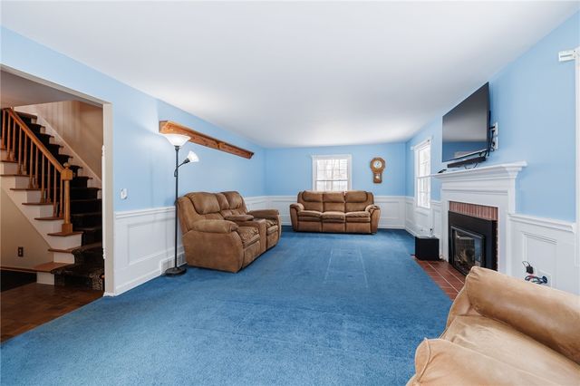 190 Courtly Circle, Greece, NY 14615