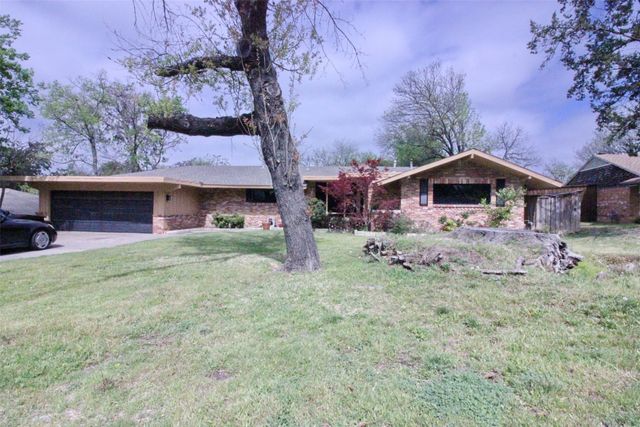 647 Monssen Drive, Dallas, TX 75224