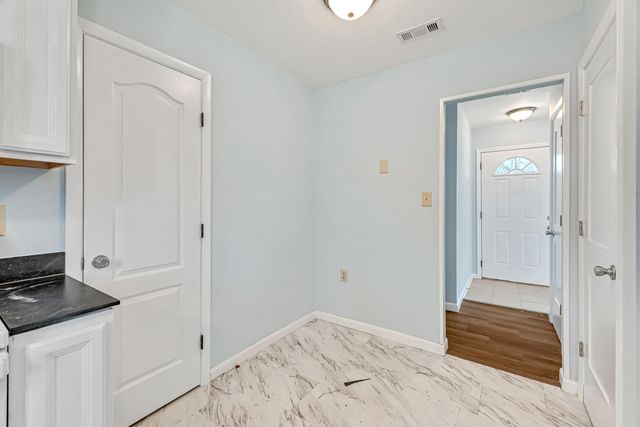 1421 Mixon Drive, Fort Walton Beach, FL 32547