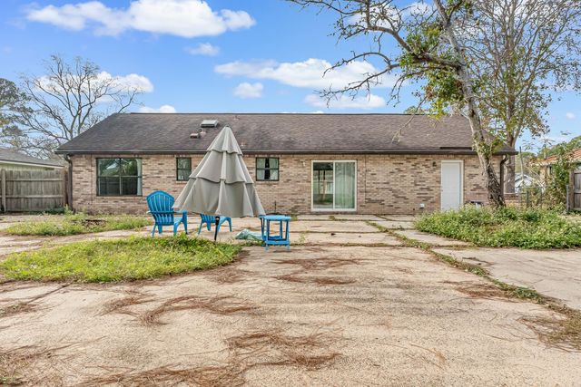 1421 Mixon Drive, Fort Walton Beach, FL 32547