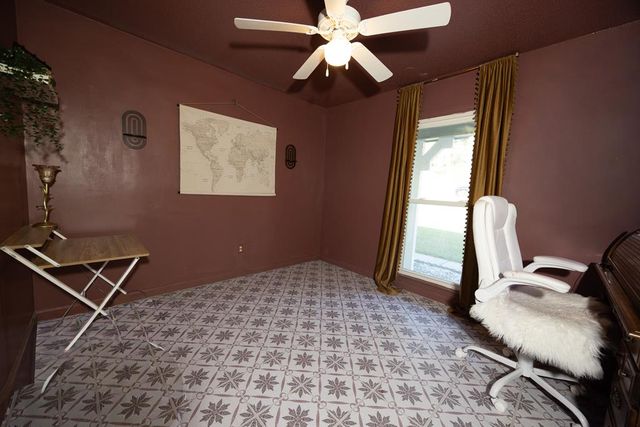 323 Chickasaw Rd, Enterprise, AL 36330