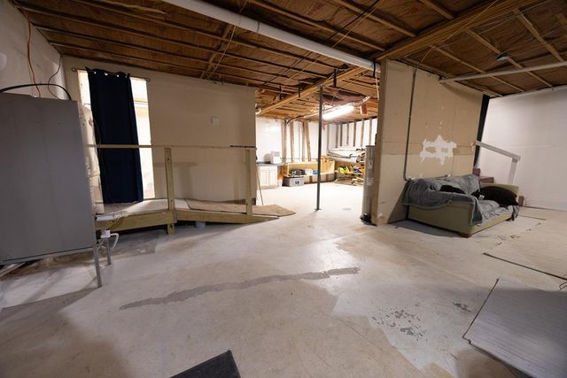 323 Chickasaw Rd, Enterprise, AL 36330