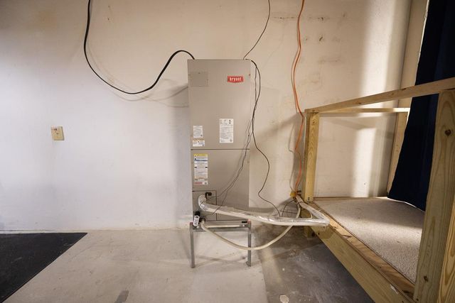 323 Chickasaw Rd, Enterprise, AL 36330