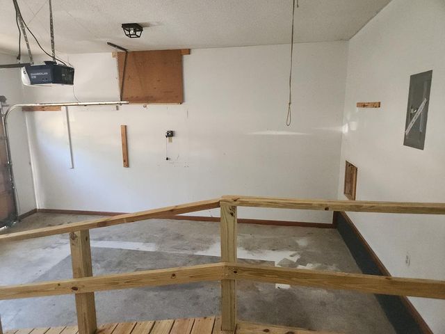 323 Chickasaw Rd, Enterprise, AL 36330