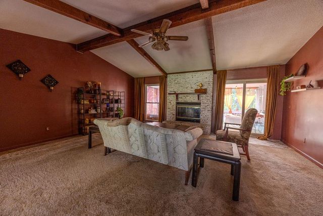 323 Chickasaw Rd, Enterprise, AL 36330