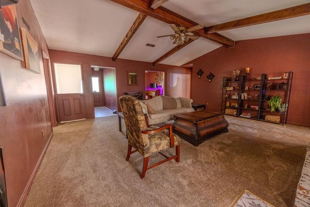 323 Chickasaw Rd, Enterprise, AL 36330