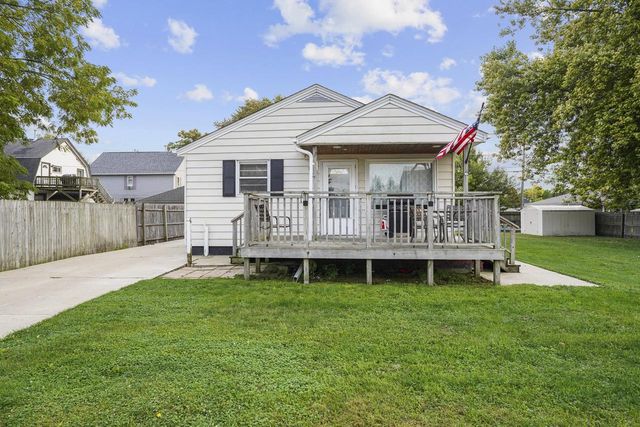 1423 Bryn Mawr AVENUE, Mount Pleasant, WI 53403