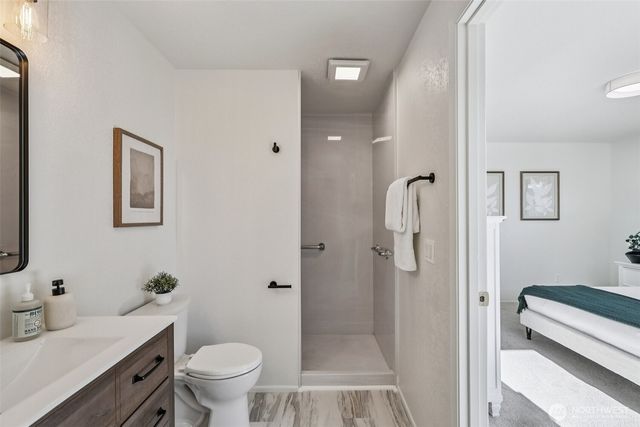 272 Prestwick Drive, Camano Island, WA 98282