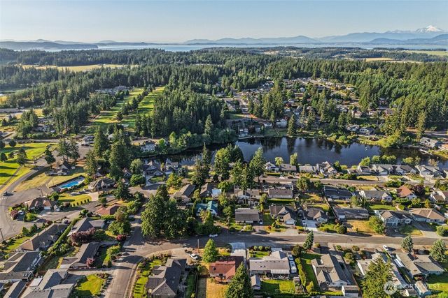 272 Prestwick Drive, Camano Island, WA 98282