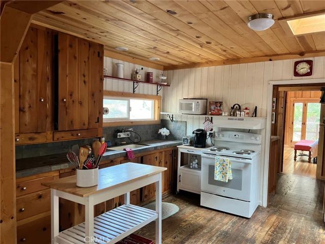 15 Toyon Trail, Berry Creek, CA 95916