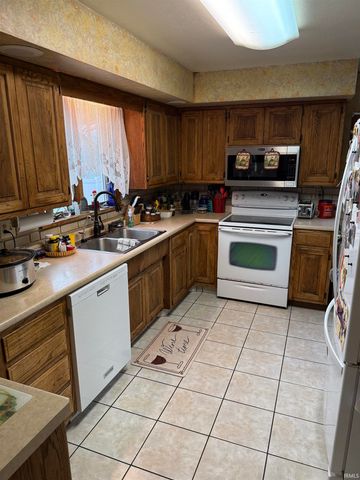 417 Center Street, Berne, IN 46711