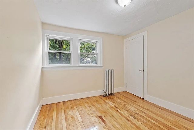 29-31 Rockrimmon Rd 2R, Worcester, MA 01602