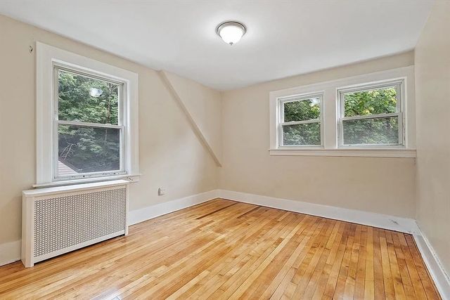29-31 Rockrimmon Rd 2R, Worcester, MA 01602