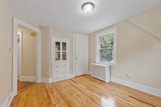 29-31 Rockrimmon Rd 2R, Worcester, MA 01602