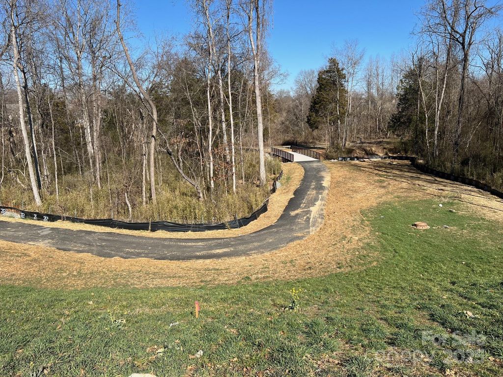 19056 Newburg Hill Road, Davidson, NC 28036