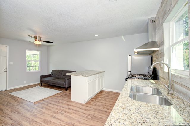 218 NATALEN AVE, San Antonio, TX 78209