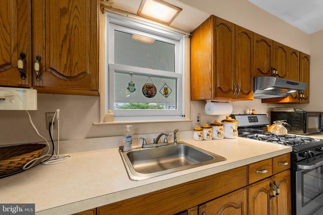 45 HEMPSTEAD RD, Hamilton, NJ 08610