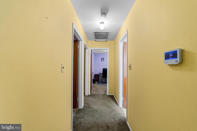 45 HEMPSTEAD RD, Hamilton, NJ 08610