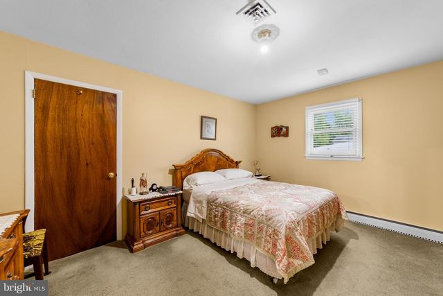 45 HEMPSTEAD RD, Hamilton, NJ 08610