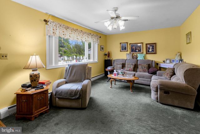 45 HEMPSTEAD RD, Hamilton, NJ 08610