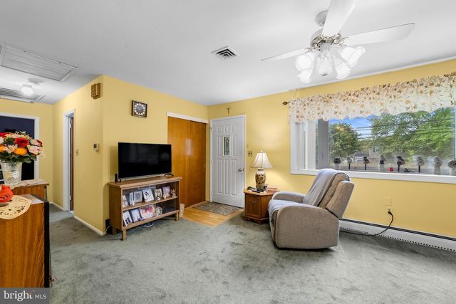 45 HEMPSTEAD RD, Hamilton, NJ 08610