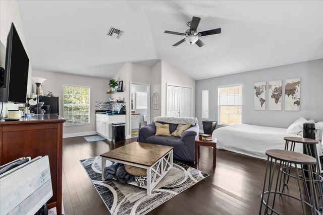 14517 COTSWOLDS DRIVE, Tampa, FL 33626