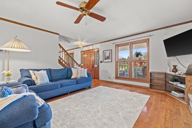 1211 39th AVENUE, Kenosha, WI 53144