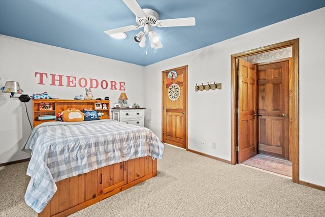 1211 39th AVENUE, Kenosha, WI 53144