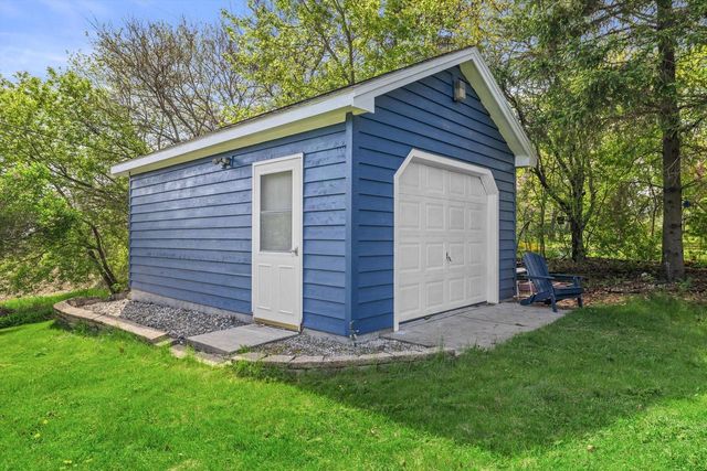 1211 39th AVENUE, Kenosha, WI 53144