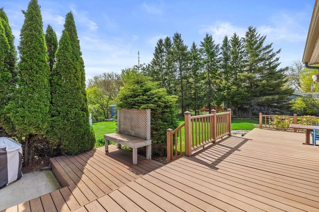 1211 39th AVENUE, Kenosha, WI 53144