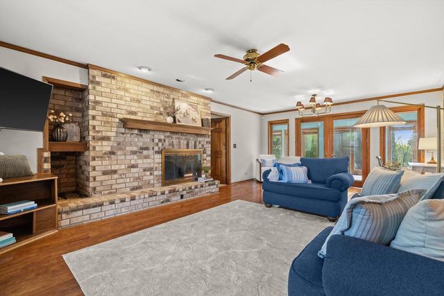 1211 39th AVENUE, Kenosha, WI 53144