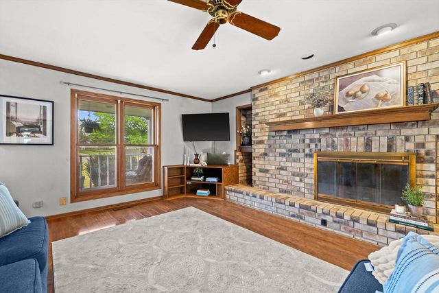 1211 39th AVENUE, Kenosha, WI 53144